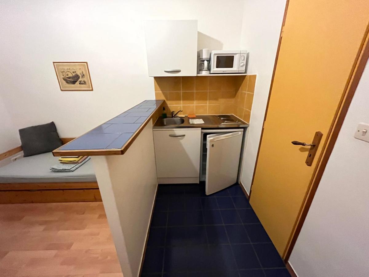 Studio Cv - Calme, Clair Montpellier Bagian luar foto
